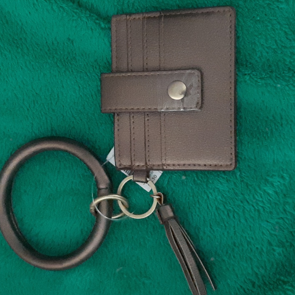 NWT Chico's Credit card keeper wristlet
